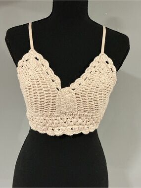 Handcrafted Crochet Scallop Crop Top — Cream